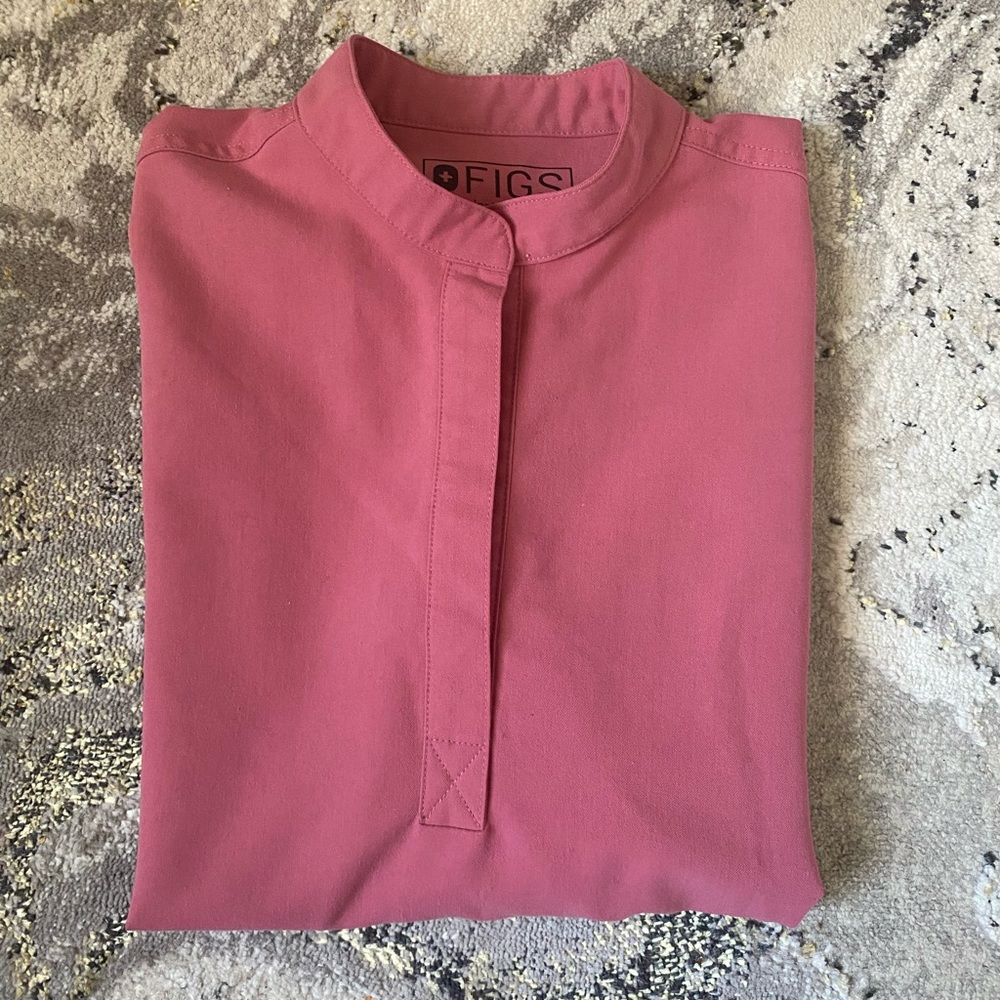 Limited Edition Figs Quarts Rafaela scrub top